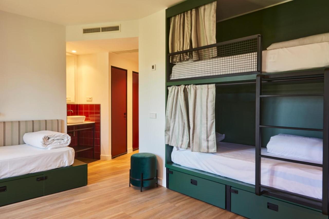 Latroupe Prado Hostel Мадрид Екстериор снимка