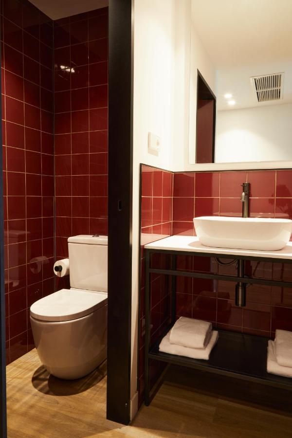 Latroupe Prado Hostel Мадрид Екстериор снимка