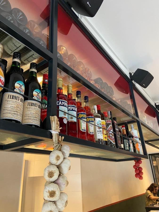 Latroupe Prado Hostel Мадрид Екстериор снимка