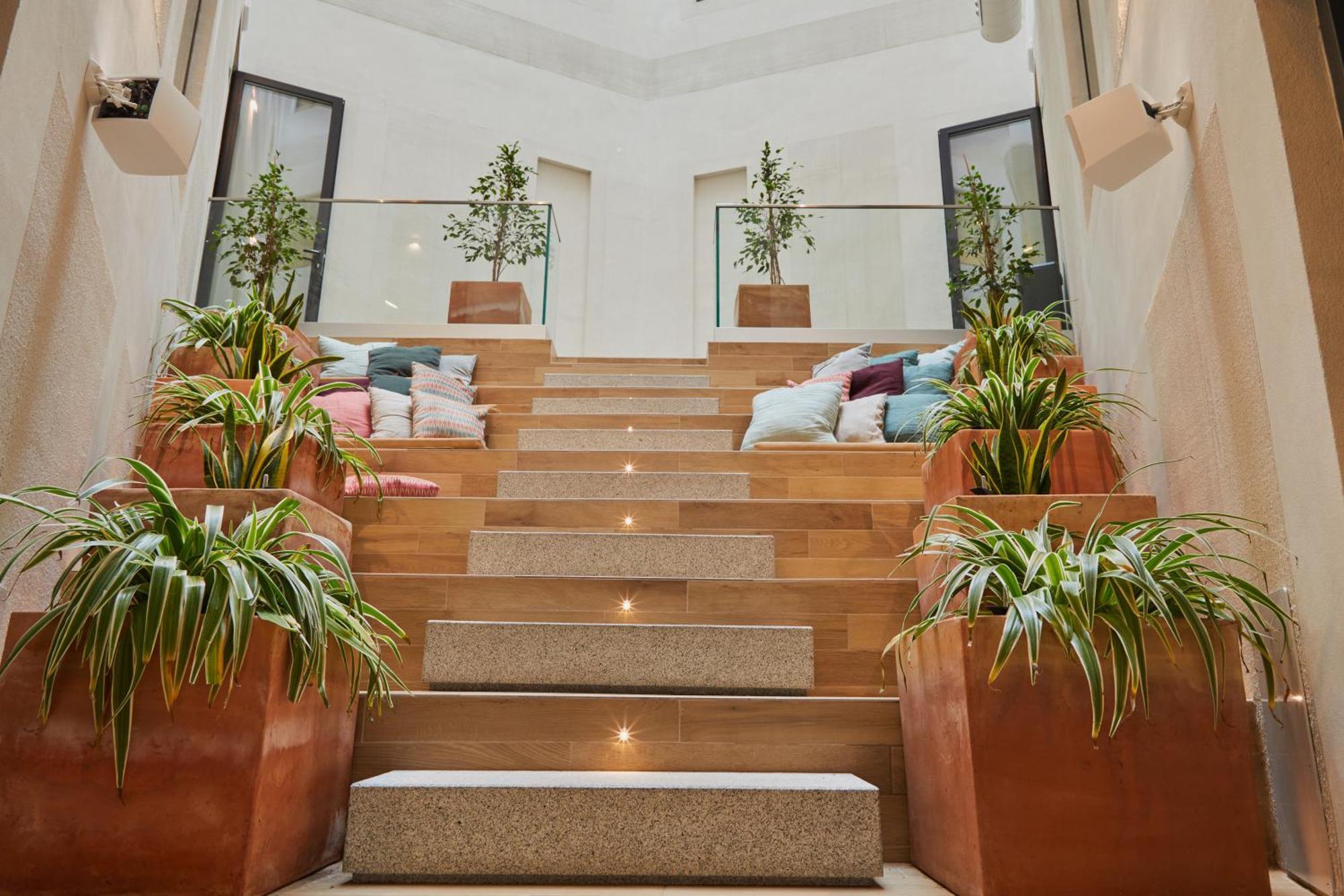 Latroupe Prado Hostel Мадрид Екстериор снимка
